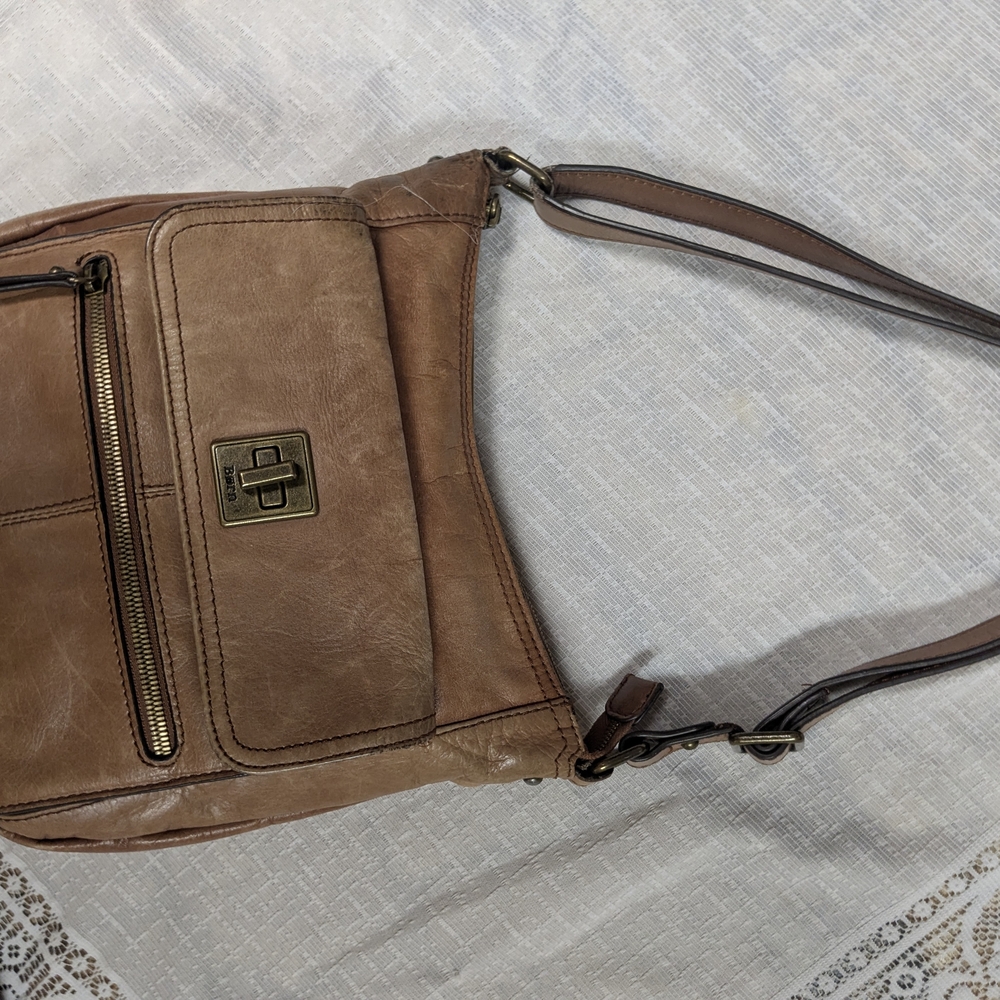 Børn Vintage Cognac Leather Shoulder Bag - Brass Turn-Lock Closure